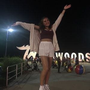 Meet your Posher, Isabella